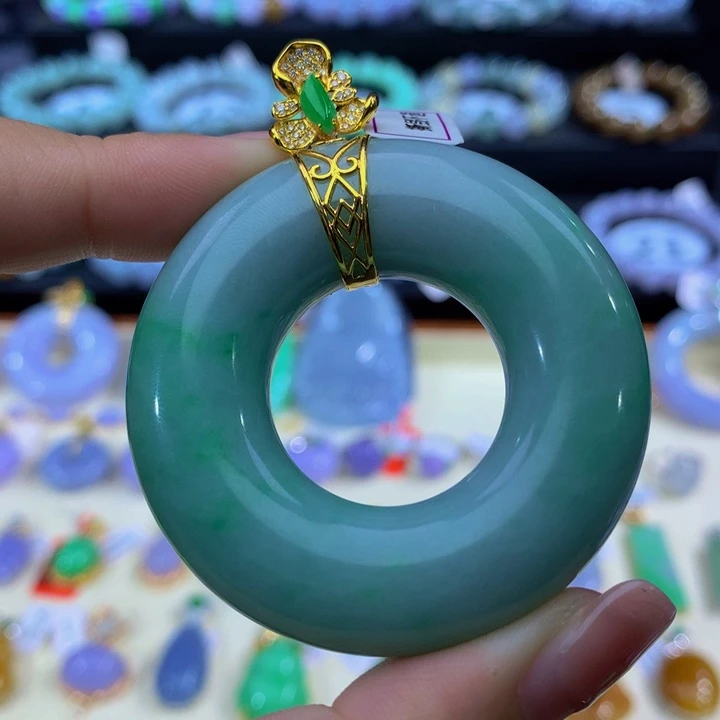 翡翠18K金镶嵌手链翡翠