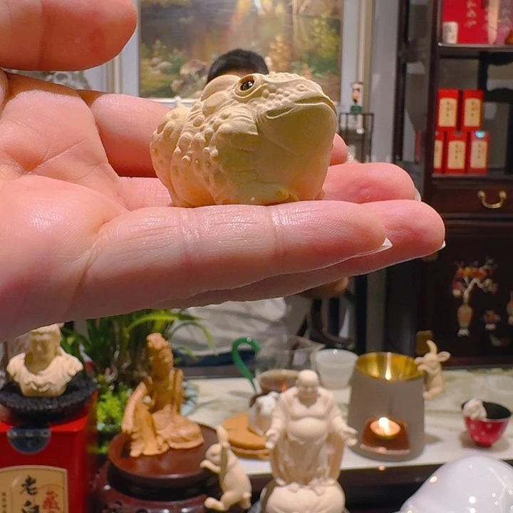 七天无理由退换货黄杨金蟾