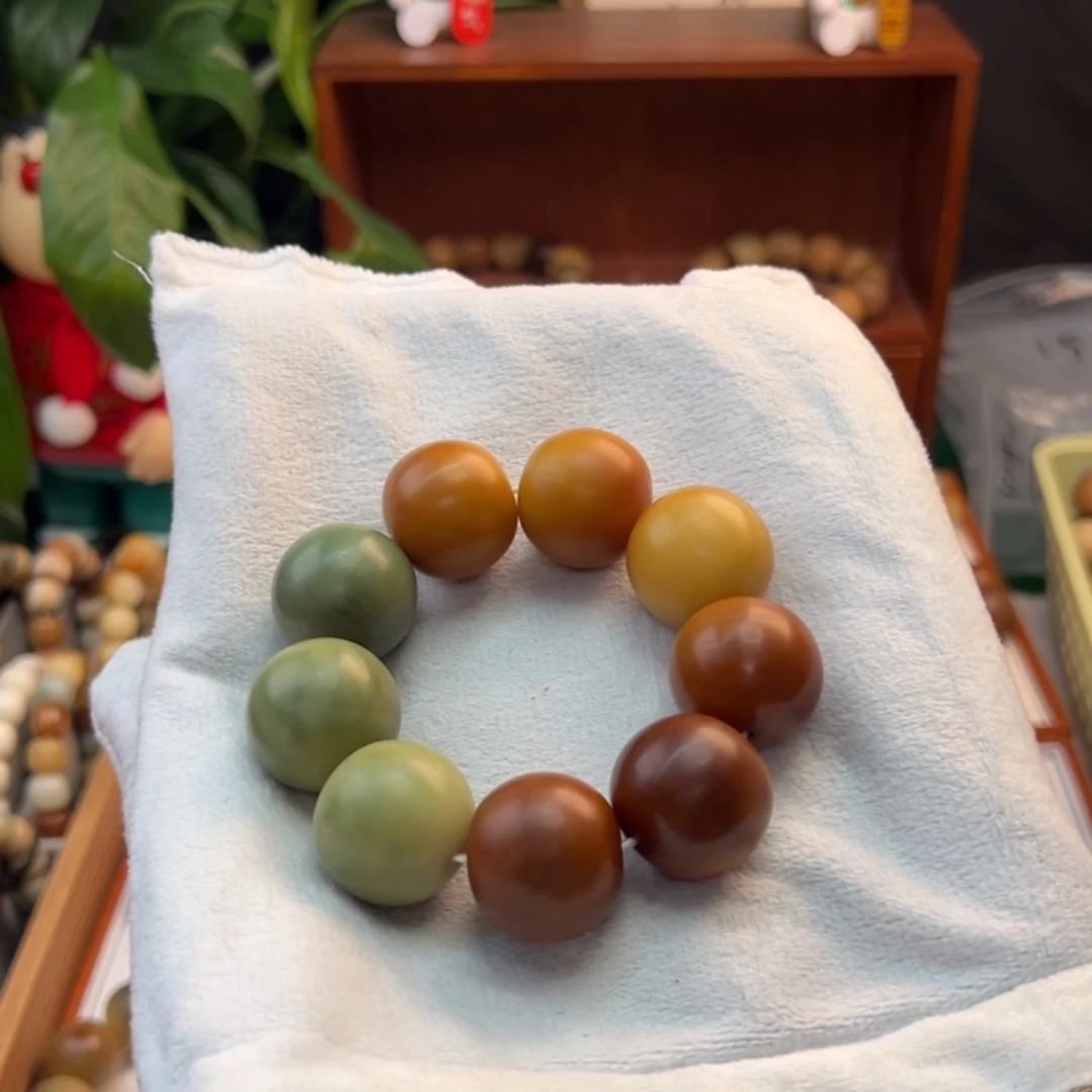 菩提根/象牙果手串憨*卡24苹果干磨手捻微瑕
