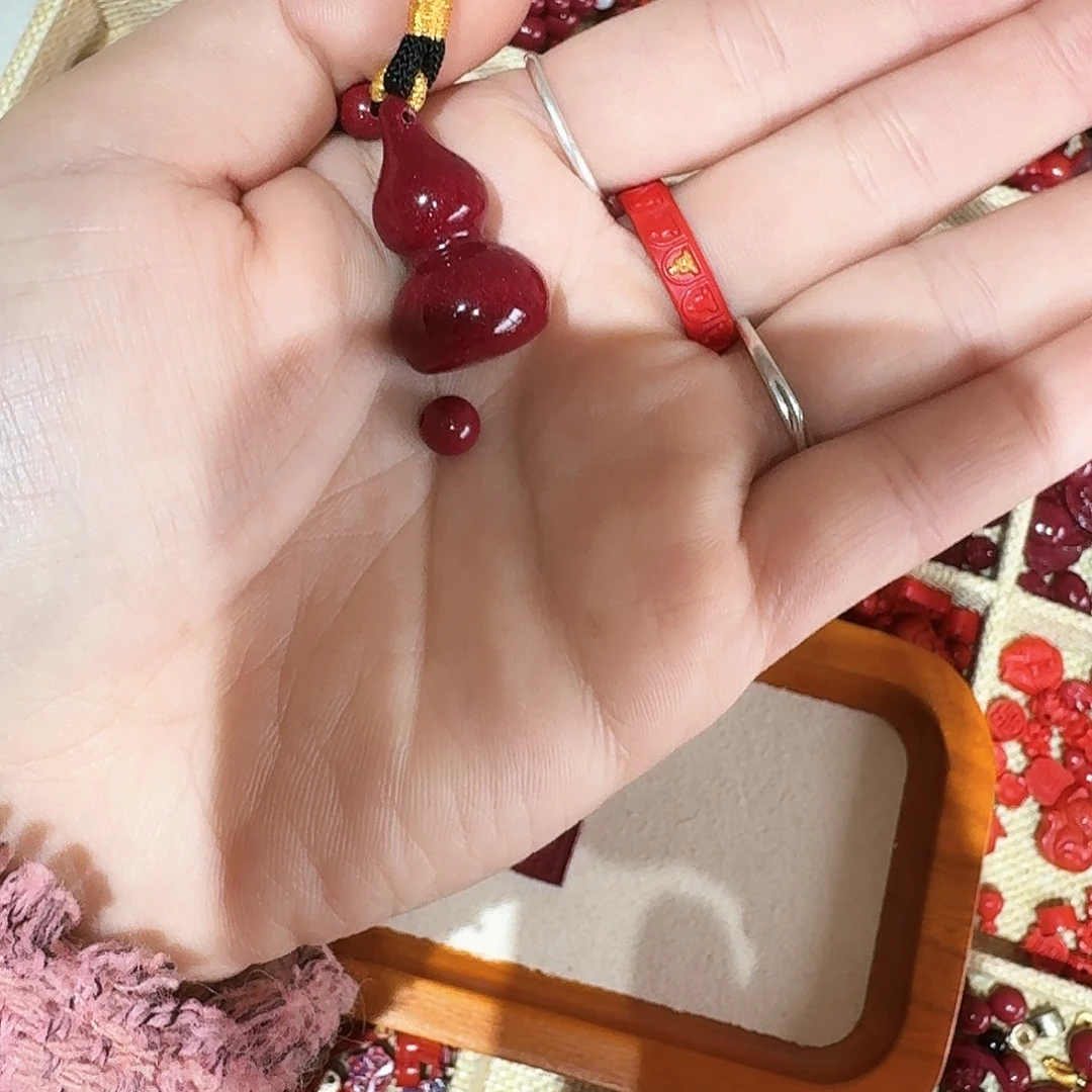 天然辰砂高含量紫金砂葫芦吊坠项链