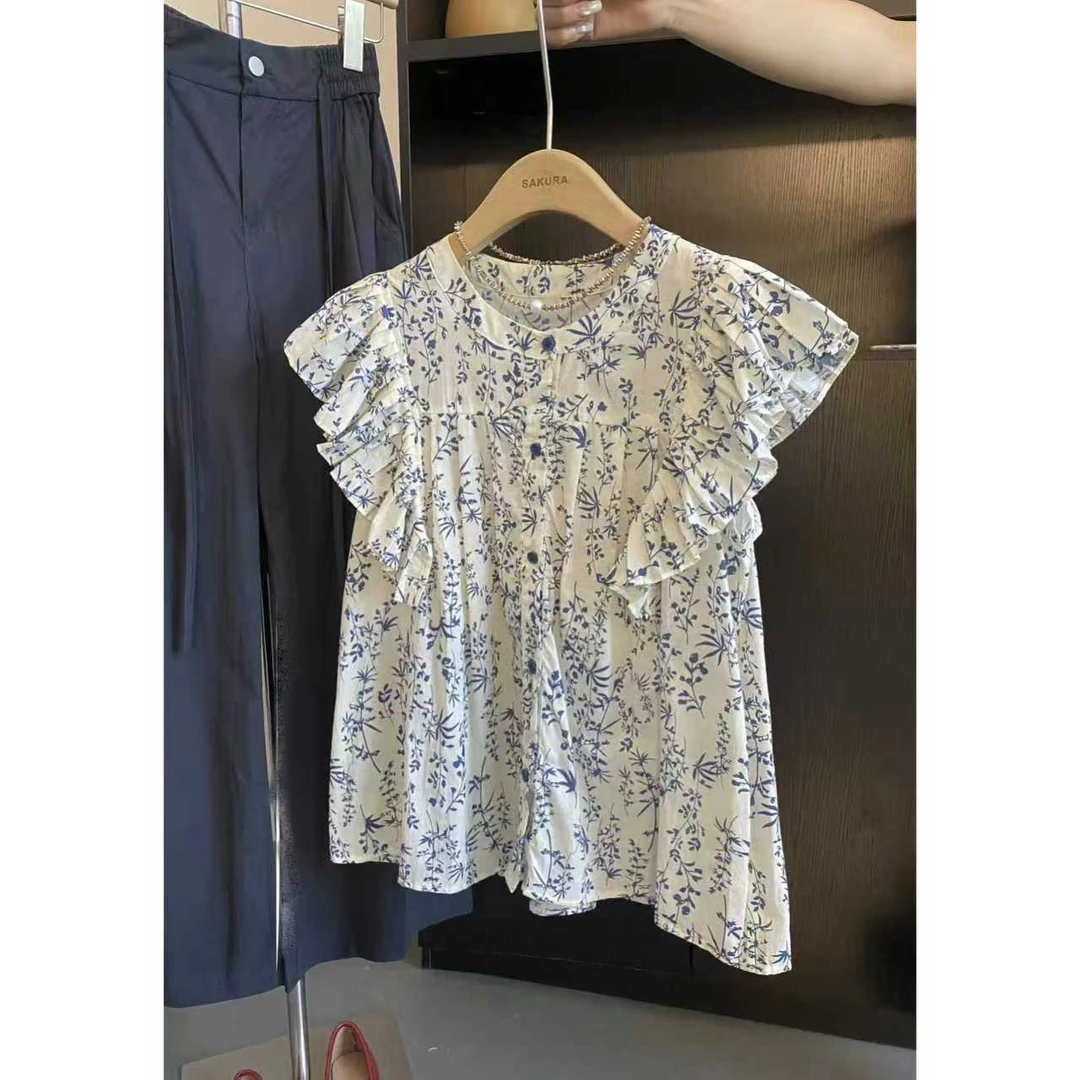 璎婲sᴀᴋᴜʀᴀ【青花瓷】岚韩版气质碎花圆领单排扣减龄荷叶边飞袖衬衫