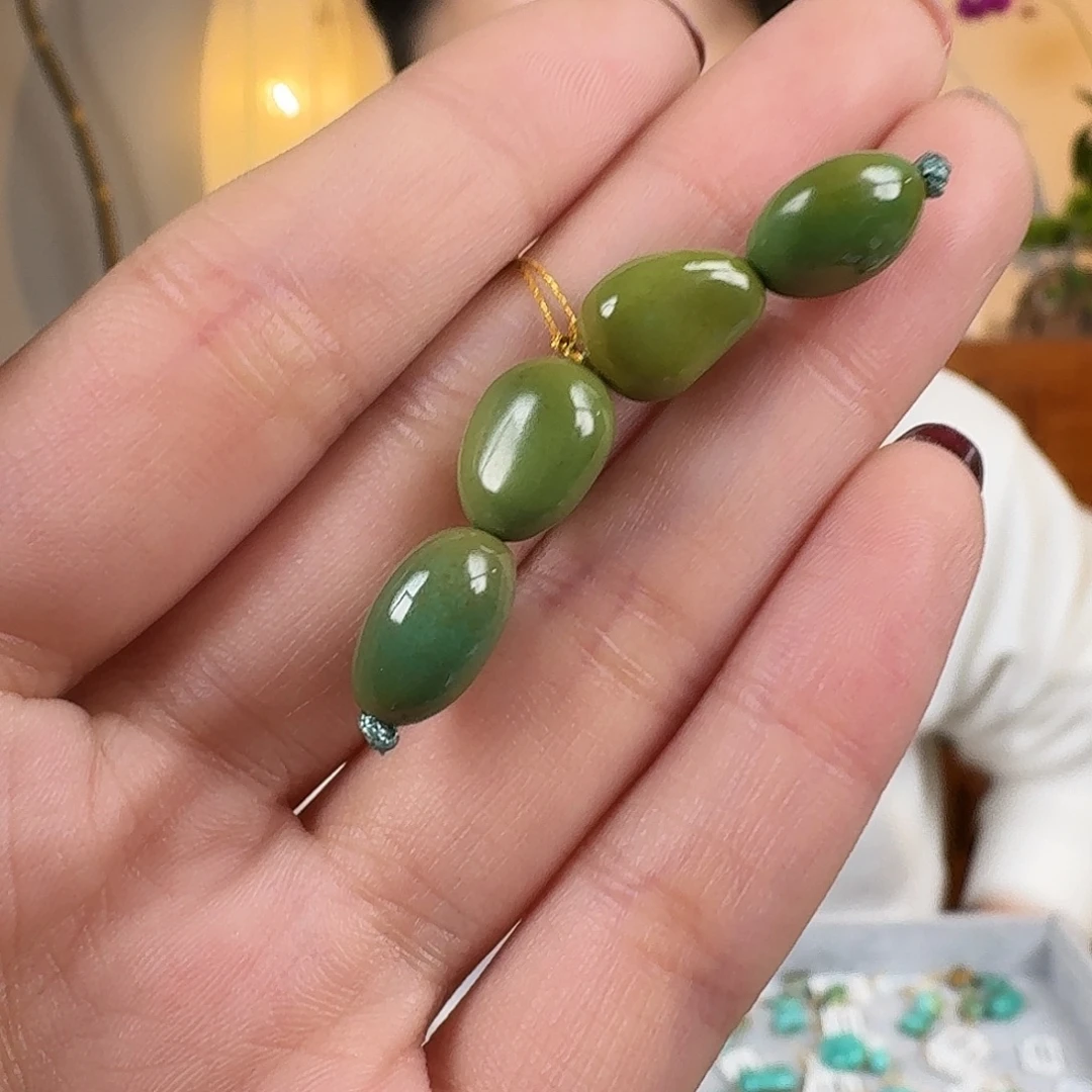 绿松石未镶嵌挂件