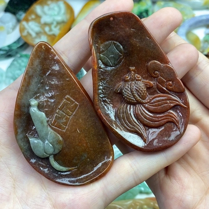 翡翠未镶嵌颈饰天***遥