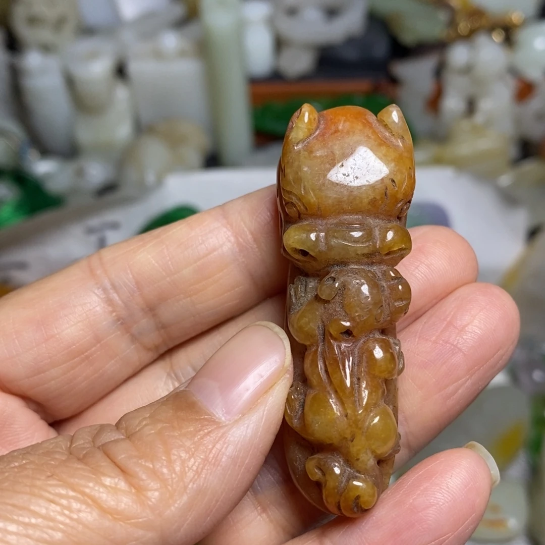 和田玉（糖玉）未镶嵌颈饰