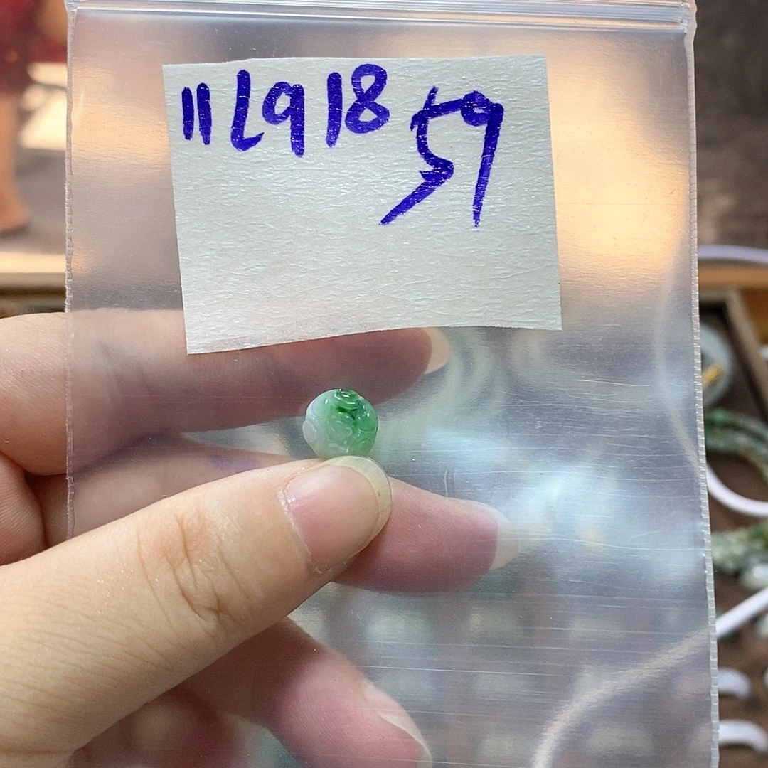 未镶嵌定制翡翠翡翠