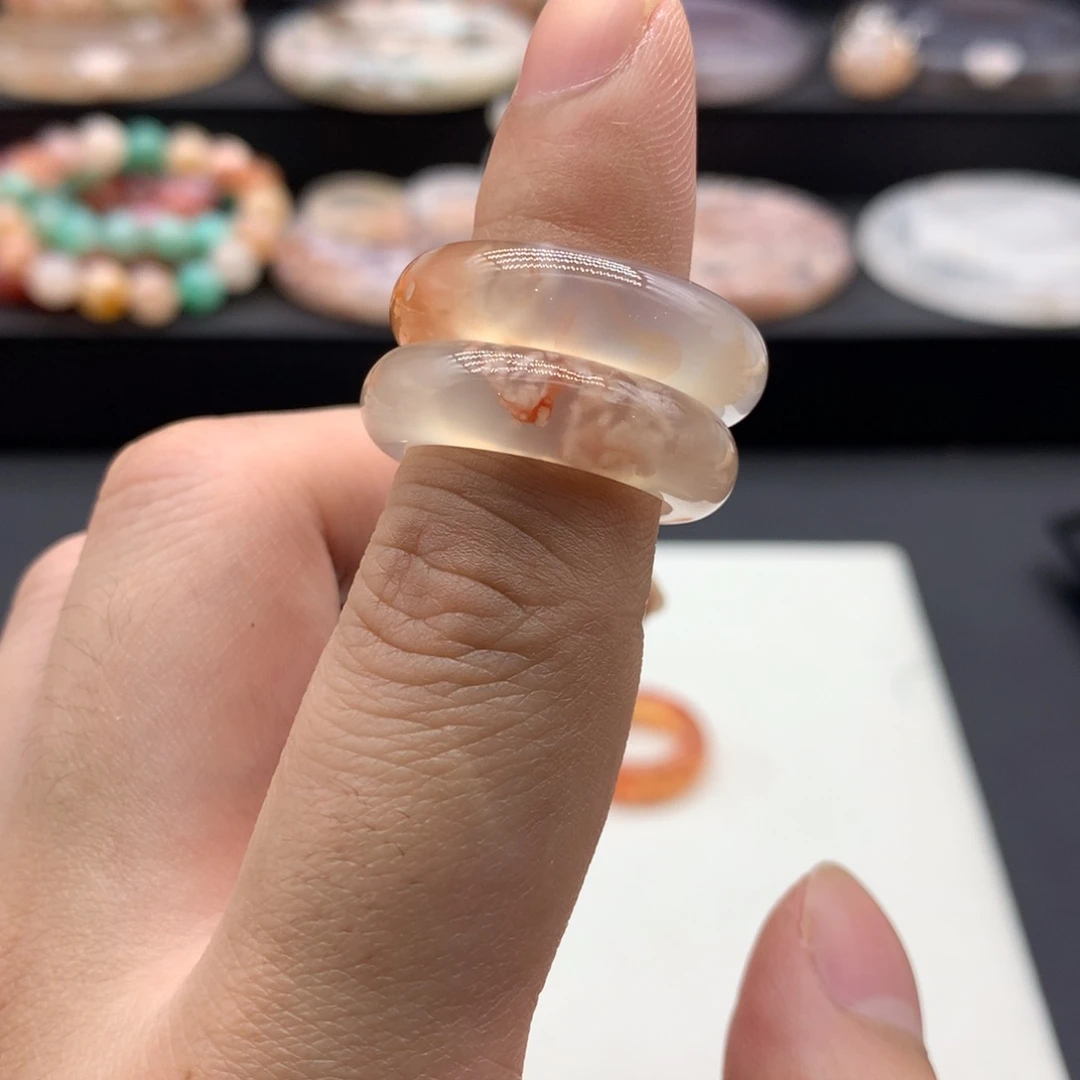 【闪购商品】玛瑙/玉髓手镯未镶嵌l****花