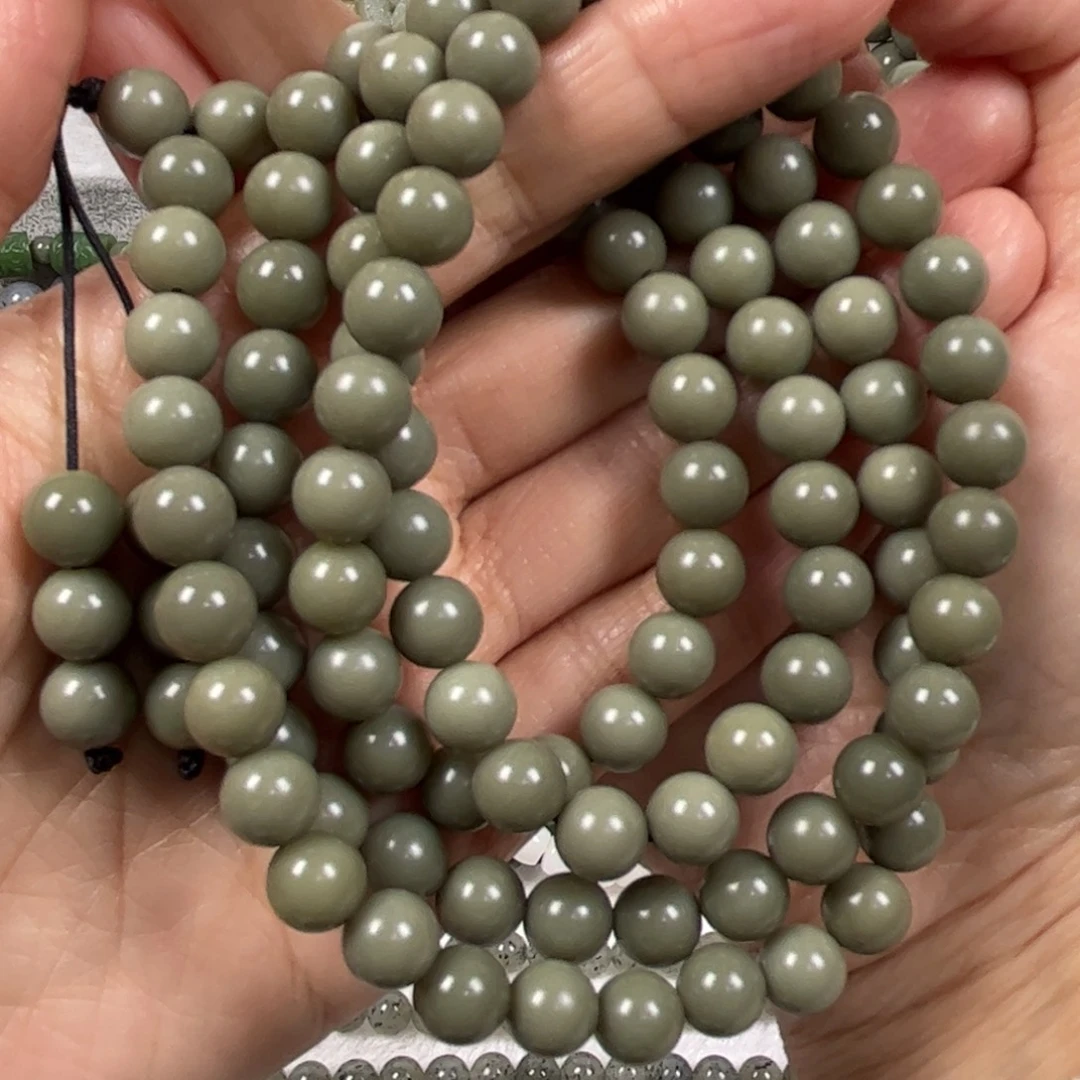 和田玉手链未镶嵌卡8圆珠108颗珠宝级