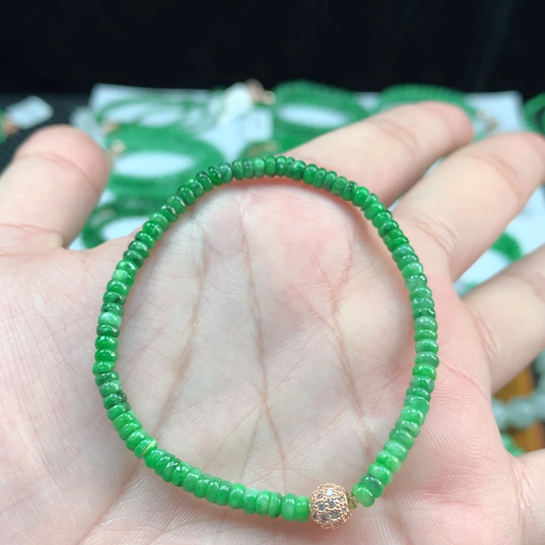 翡翠手链未镶嵌翡翠