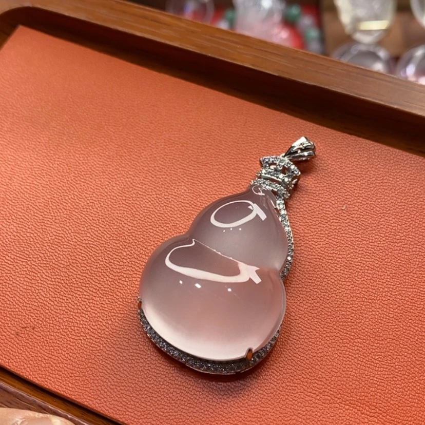 【闪购商品】石英质玉银S925镶嵌颈饰7*