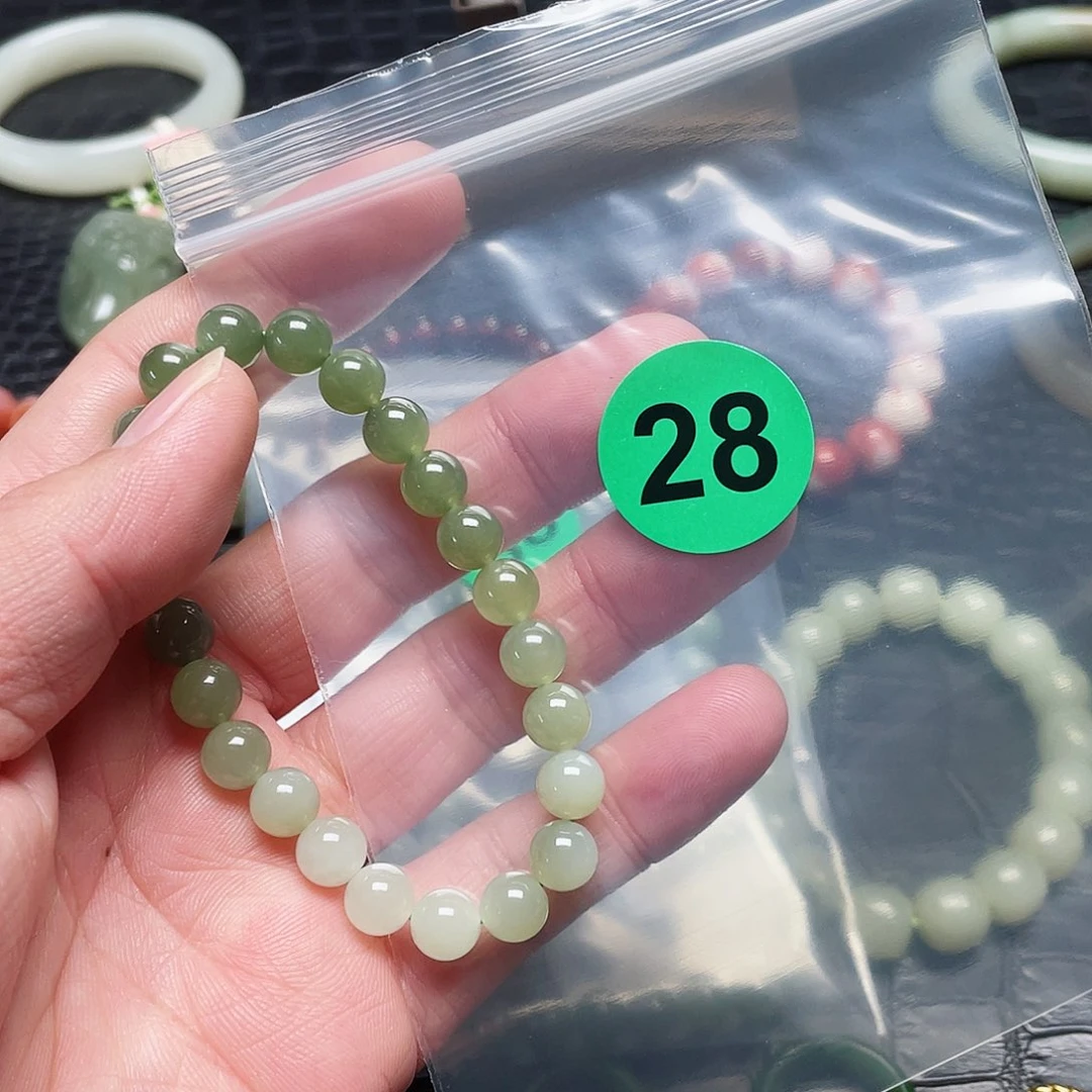 未镶嵌手链和田玉往***.