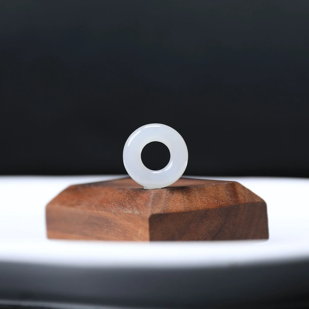 【潮生珠宝】严选精品和田玉白玉青海料冰感甜甜圈吊坠