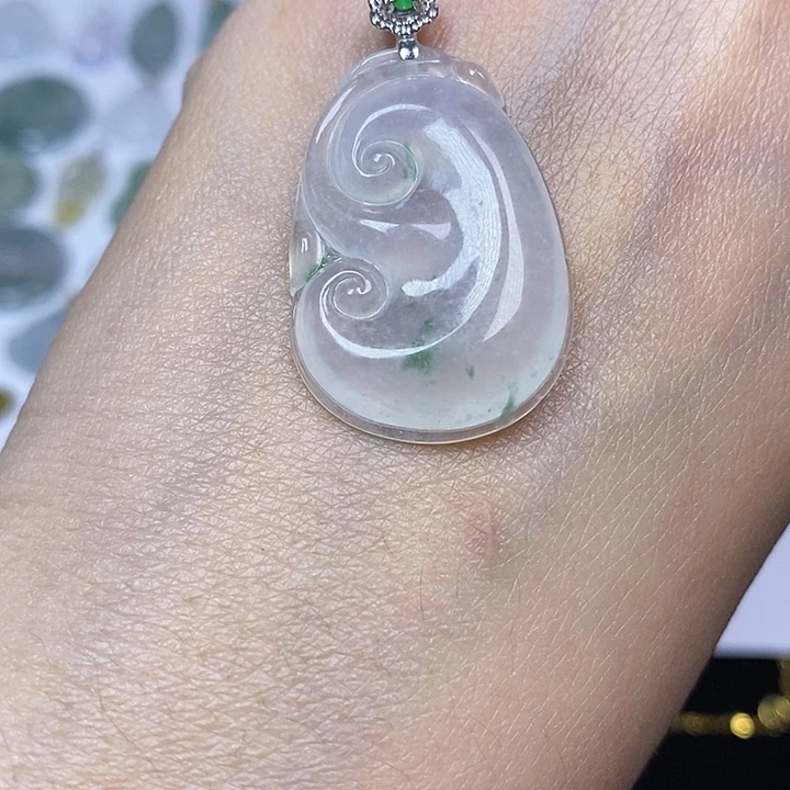 翡翠未镶嵌颈饰天然缅甸翡翠A货如意