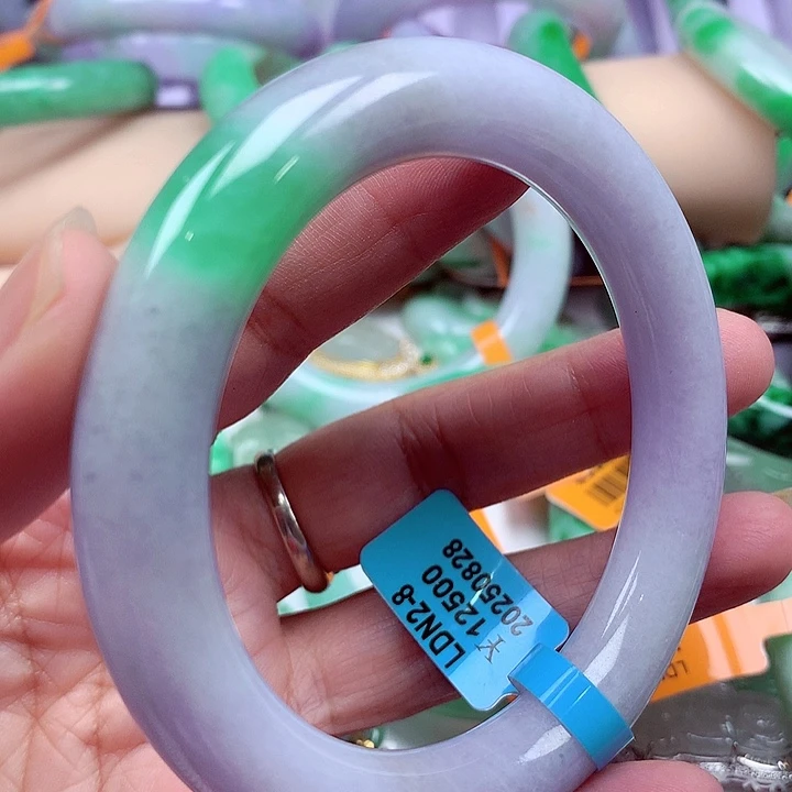 未镶嵌手镯翡翠翡翠