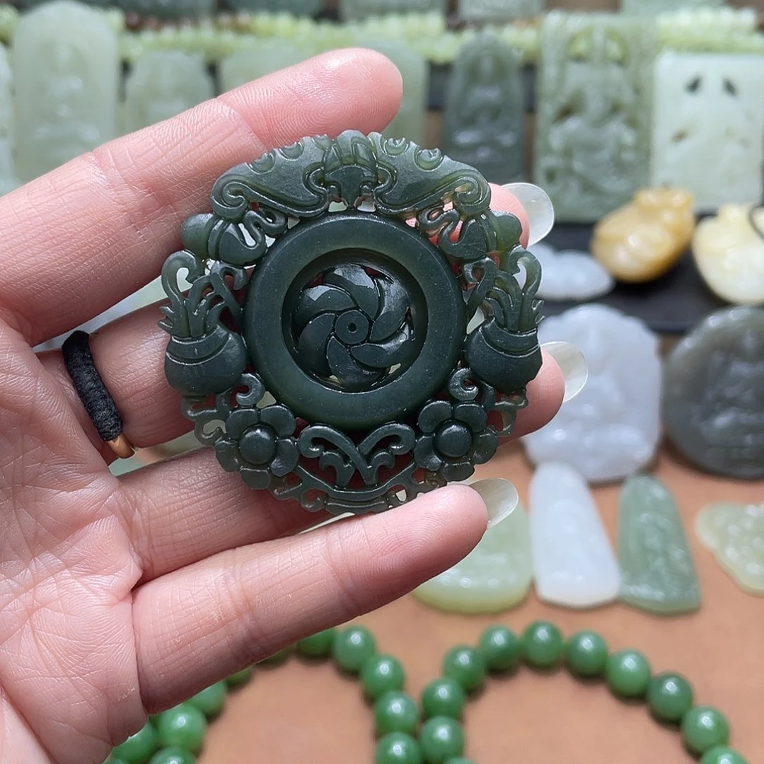 和田玉未镶嵌吊坠(不含链)