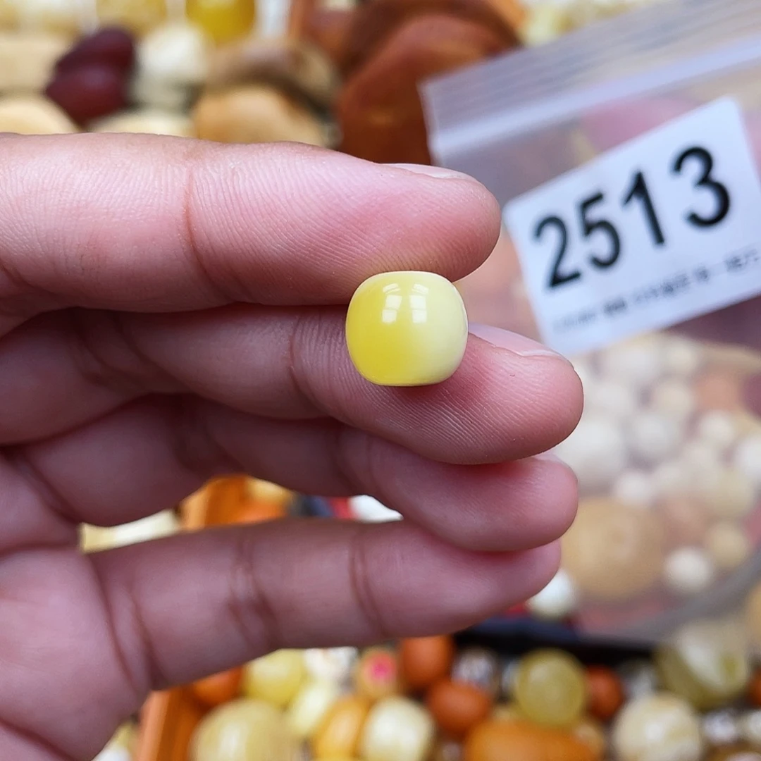 佩****未镶嵌蜜蜡珠宝奇石粉10.5