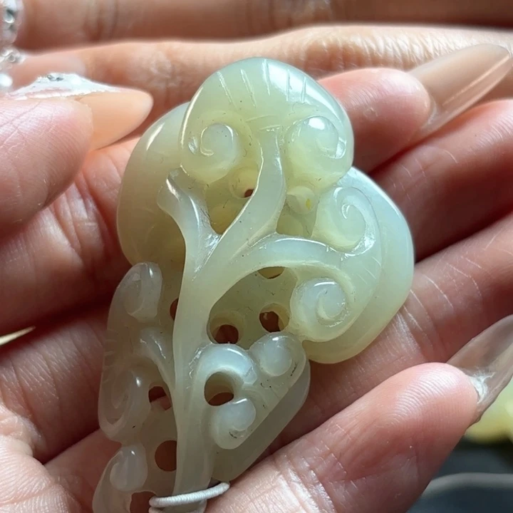 和田玉挂件未镶嵌永***士