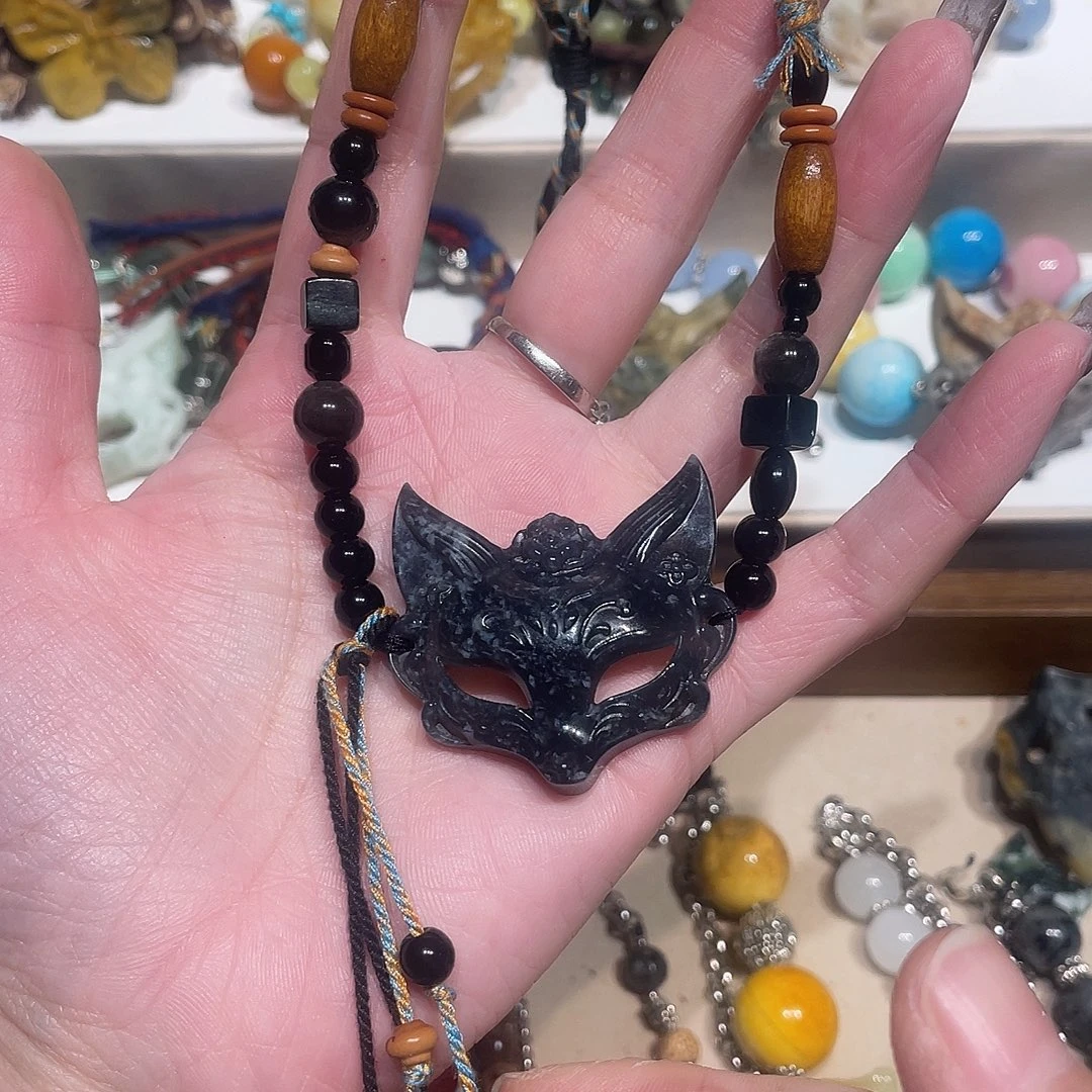 蛇纹石玉合金颈饰