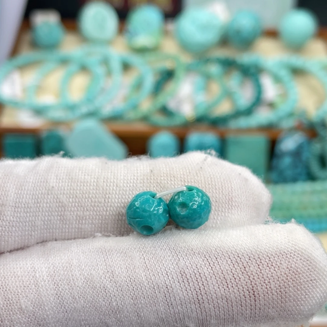 绿松石未镶嵌挂件