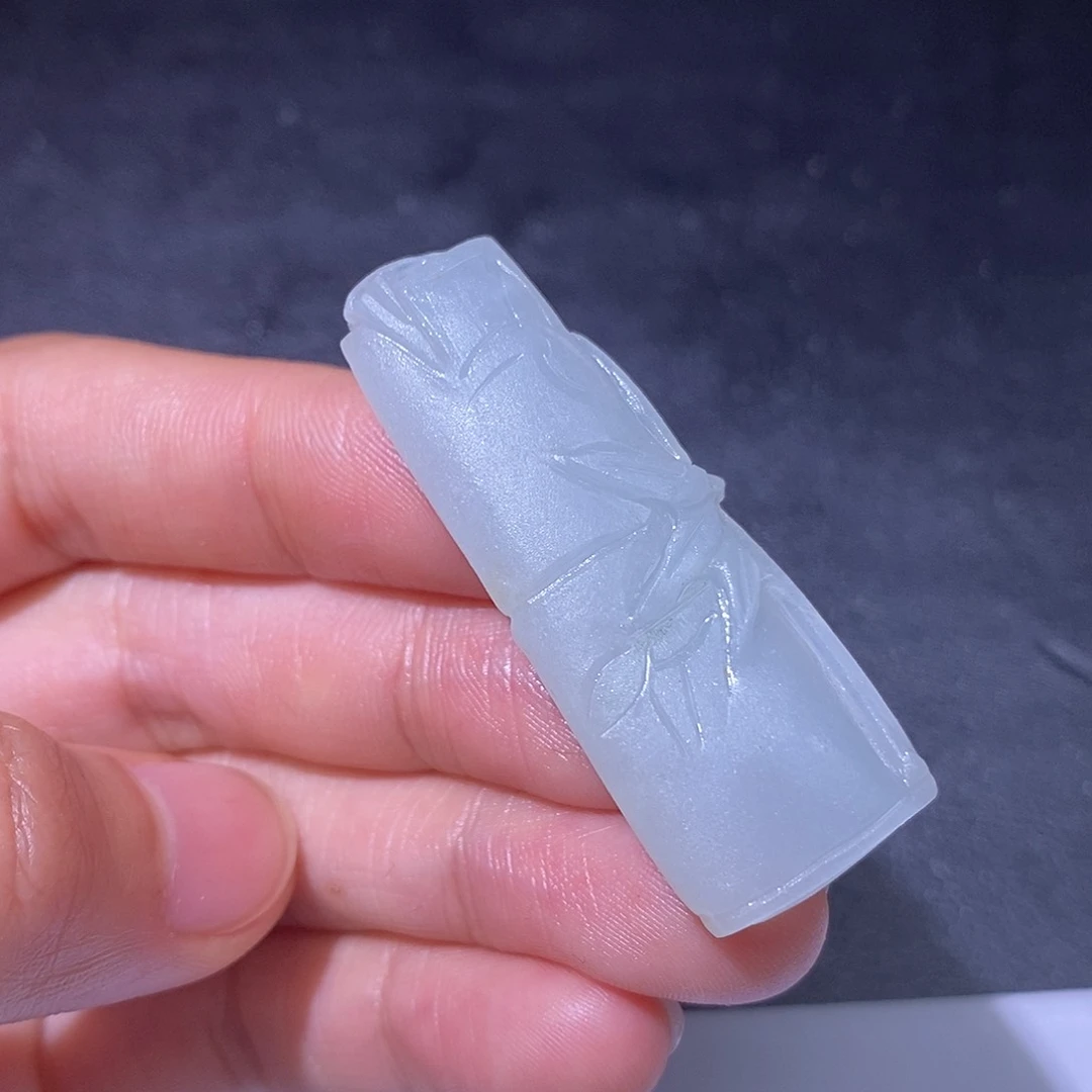 定制翡翠未镶嵌定制翡翠不退不换