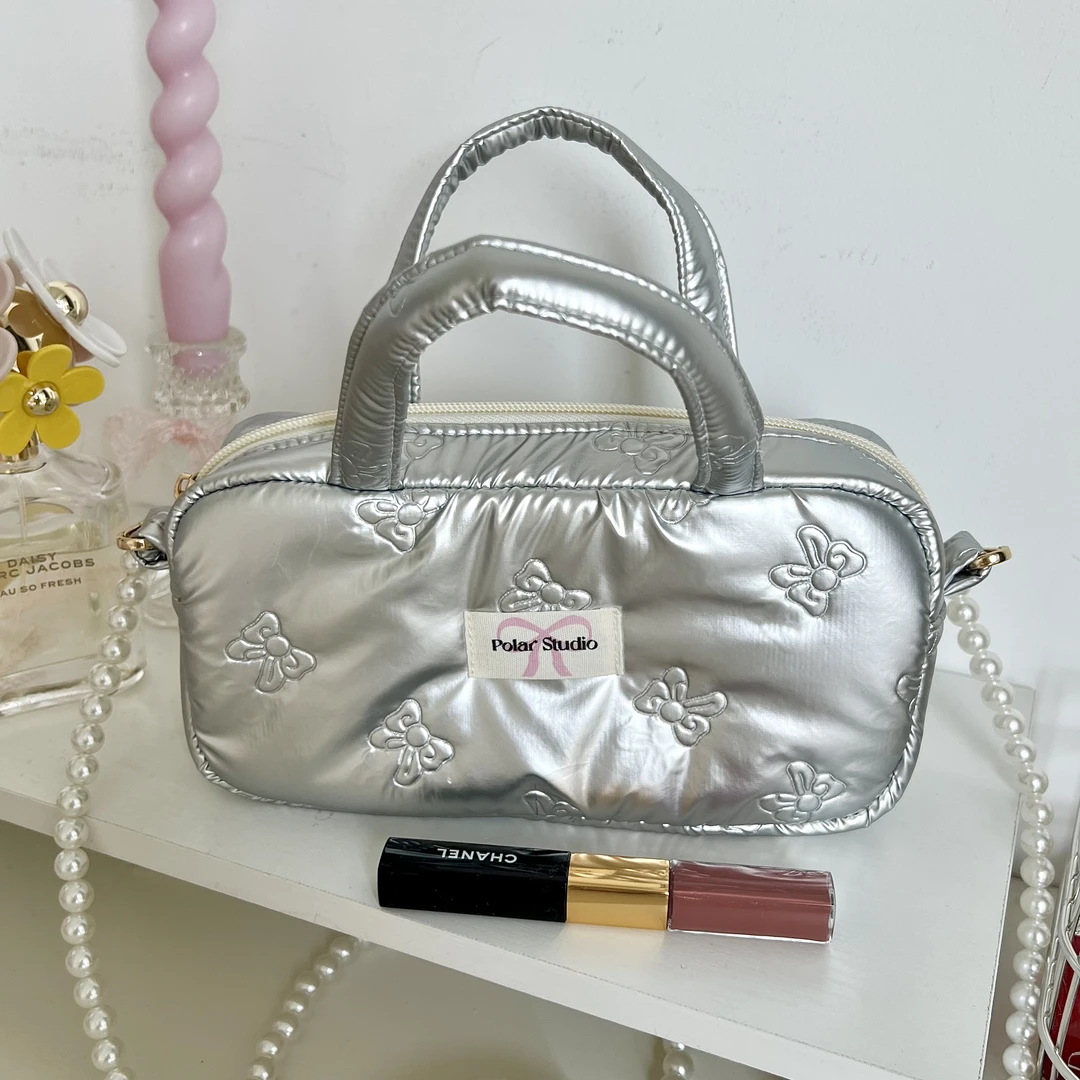 银色皮蝴蝶结迷你保龄球斜挎手提包