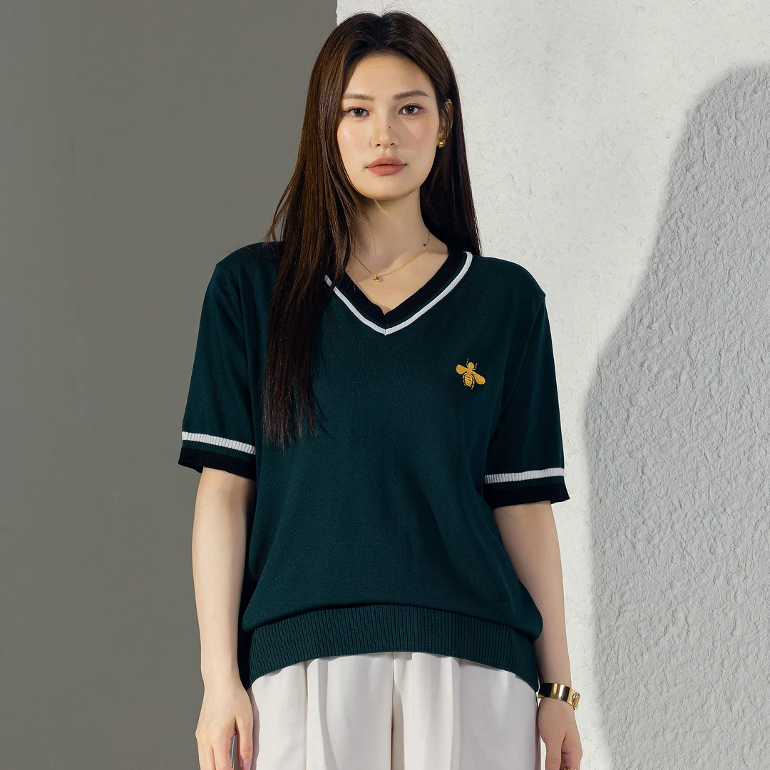 夏季新款蜜蜂刺绣针织短袖/简约休闲/百搭显瘦大码女装T恤