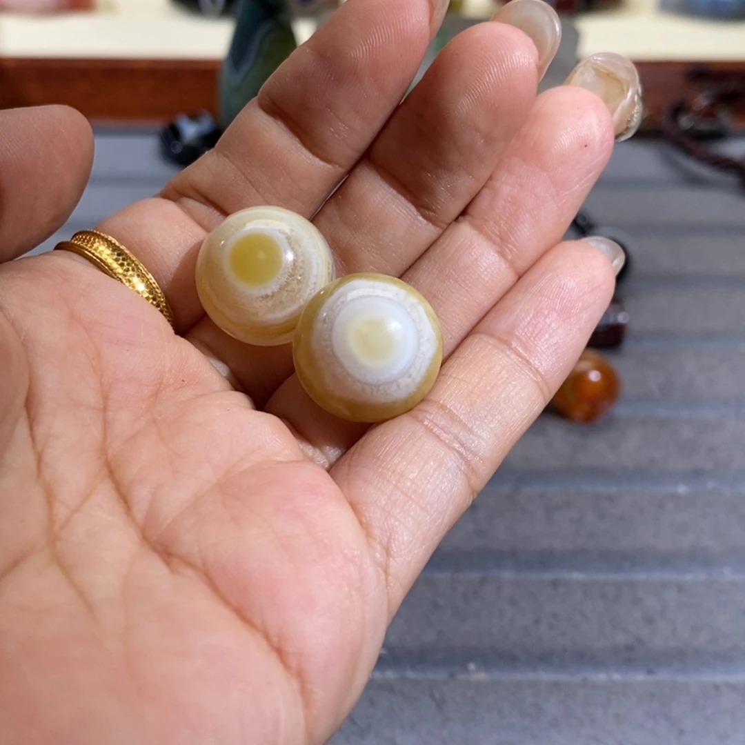 请***下玛瑙/玉髓颈饰合金
