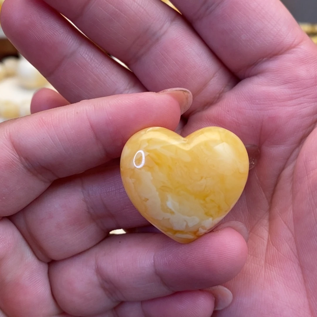 【闪购商品】裸石蜜蜡未镶嵌爱心