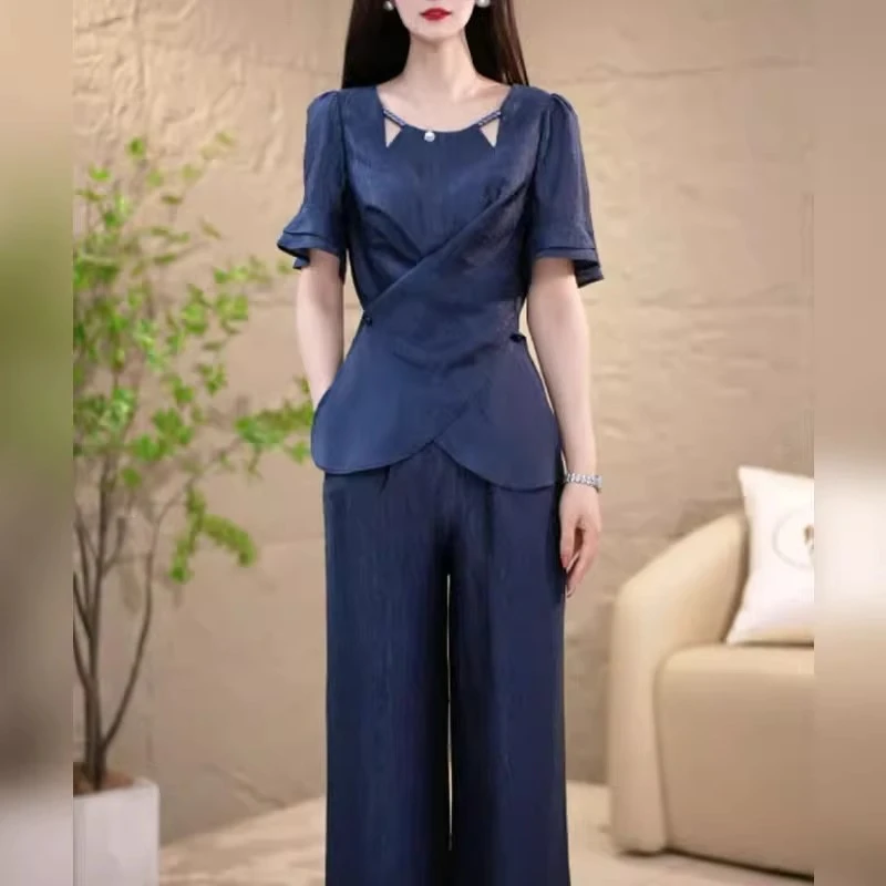 气质妈妈装流行爆款休闲套装2025新款轻薄高端职业装阔腿裤两件套