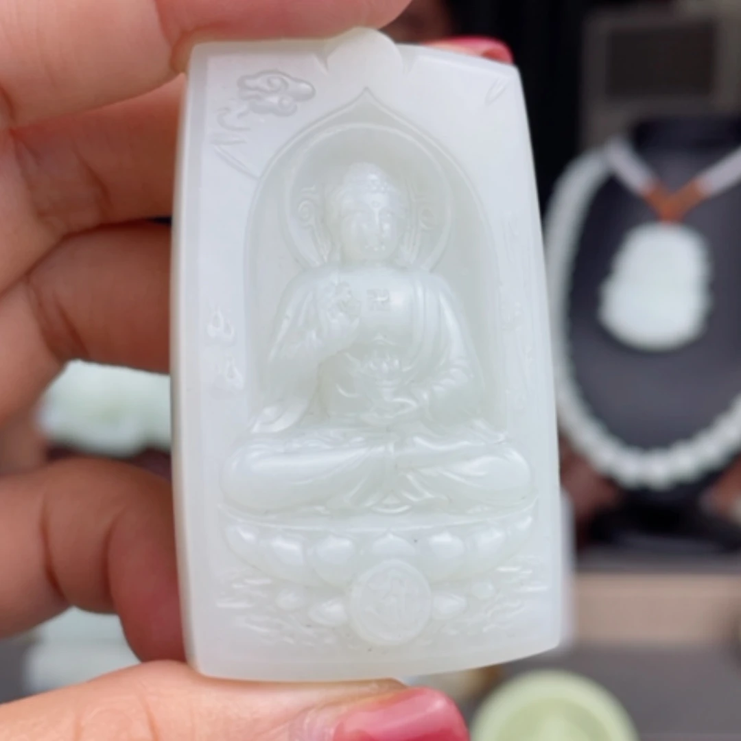 【闪购商品】颈饰未镶嵌和田玉