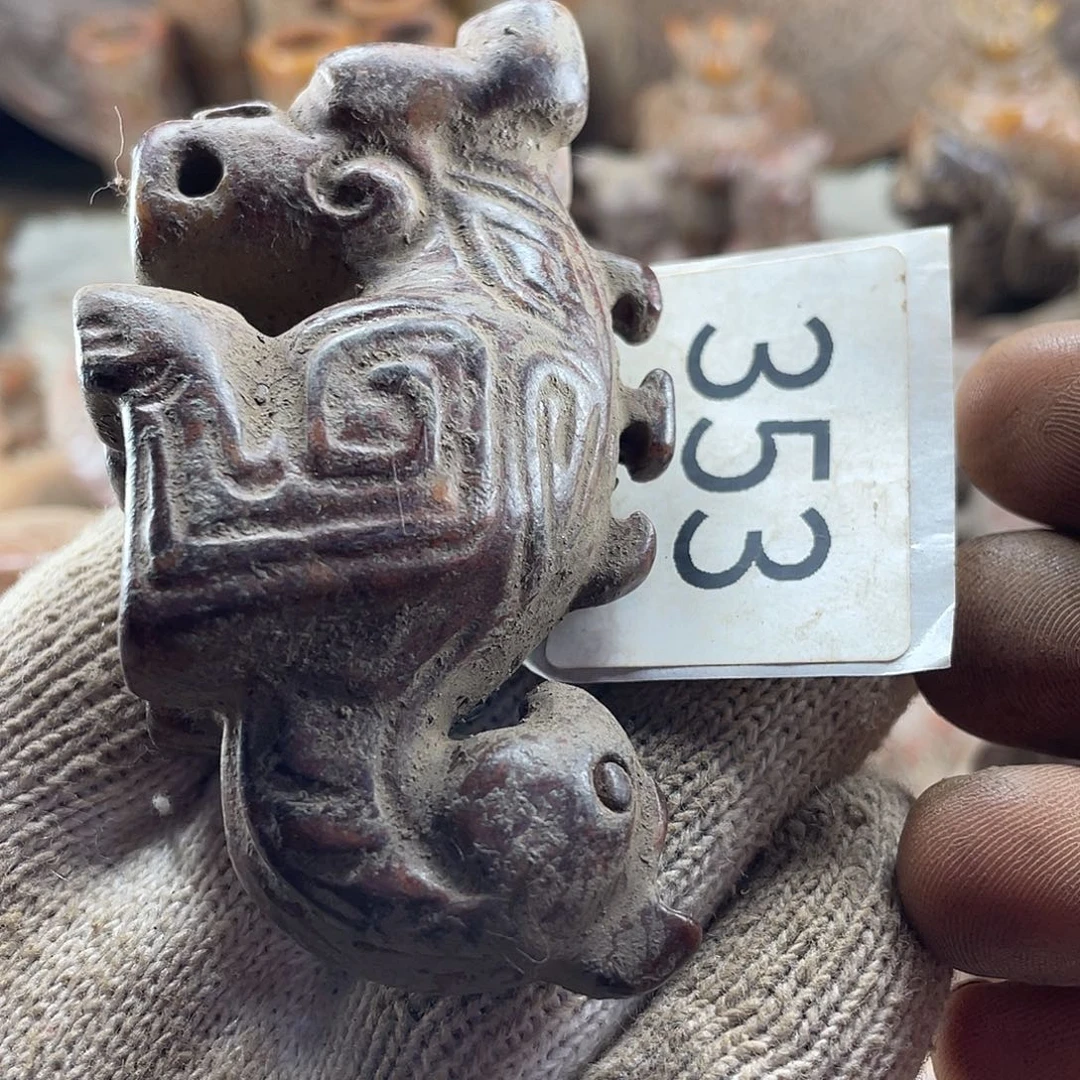 和田玉（糖玉）未镶嵌挂件