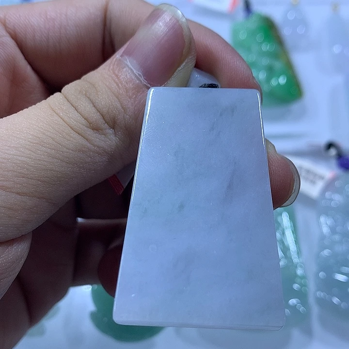 翡翠未镶嵌颈饰天然翡翠A货吊坠