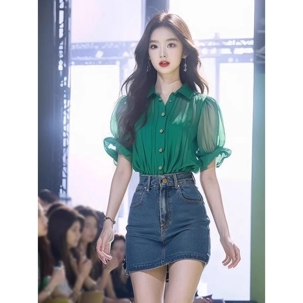 温柔系炸街奶乖洋气绿色泡泡袖衬衫2025新款女装夏款