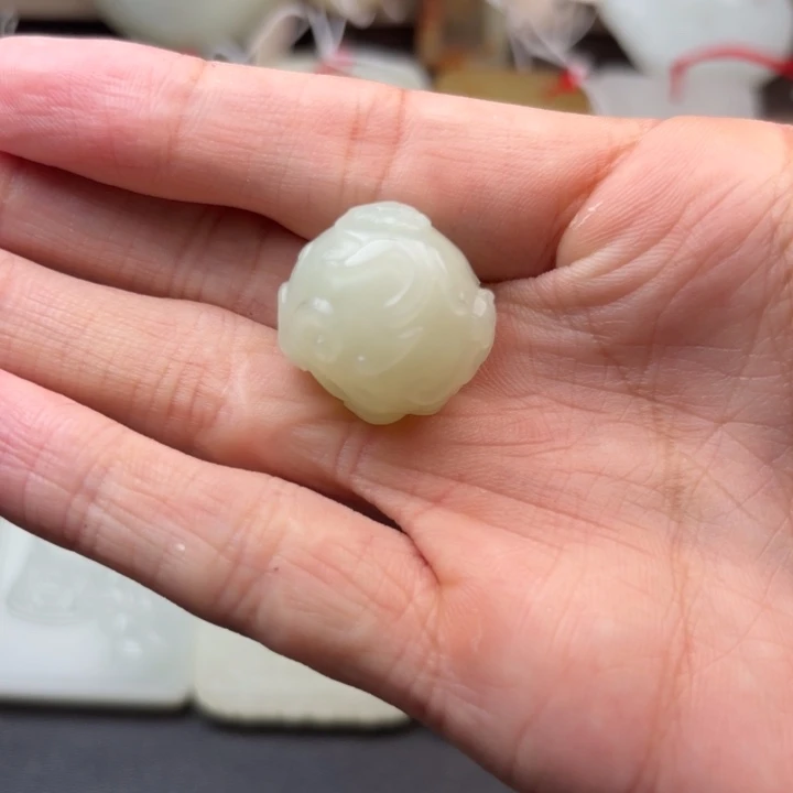 刚***和田玉未镶嵌挂件