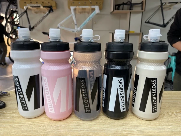 食品级压力阀骑行水壶挤压式运动杯耐摔户外运动