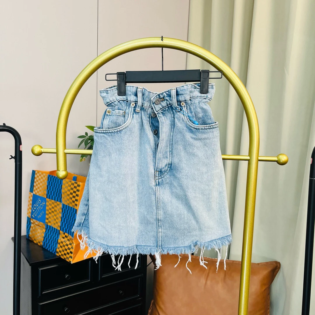 99新 MIU MIU/缪缪 蓝色背后logo牛仔短裙 36码 99新