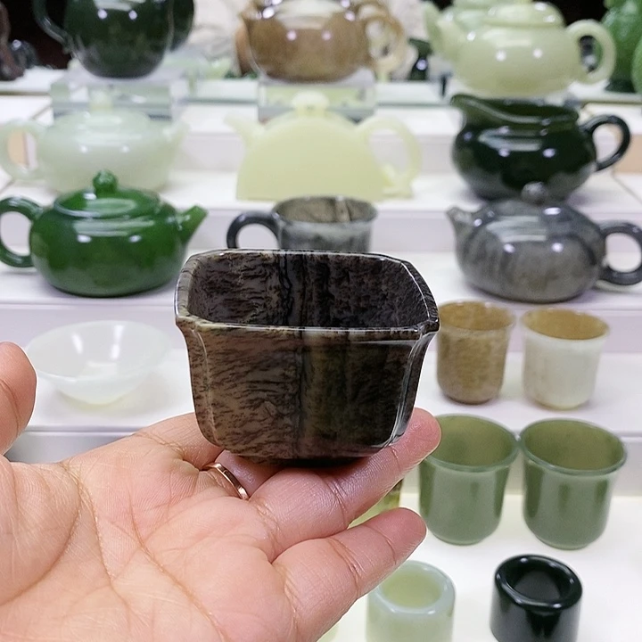 未镶嵌和田玉挂件杯子