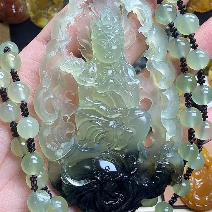 未镶嵌蛇纹石玉颈饰
