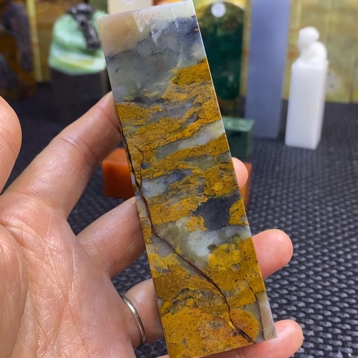 仙居石时**步青田石印章石