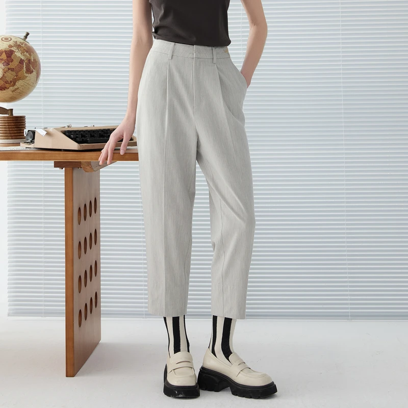 谜底萝卜裤西裤女2025春新品通勤风时尚宽松休闲九分裤251MK0152