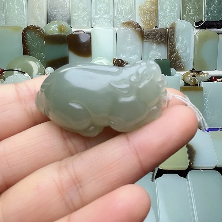 颈饰未镶嵌和田玉