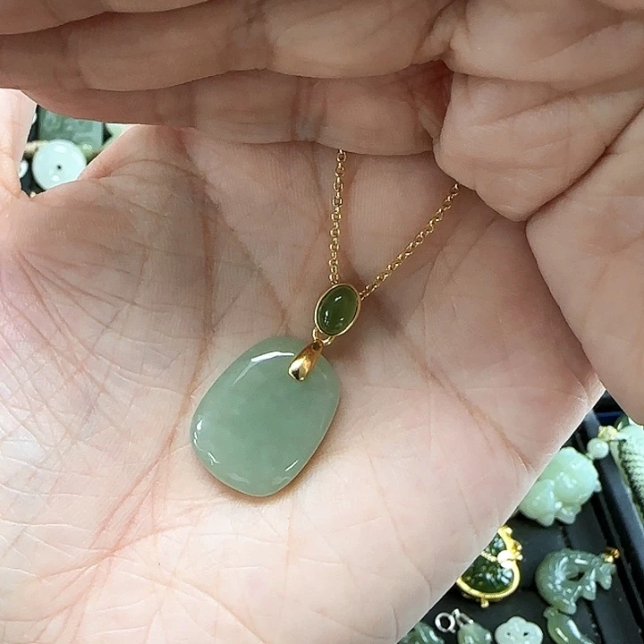 和田玉银S925镶嵌吊坠(赠链)