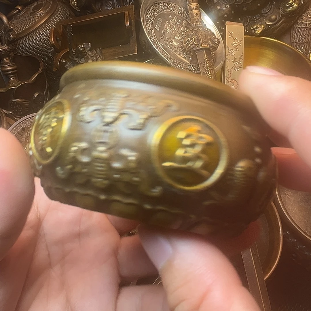 精美铜器工艺品等