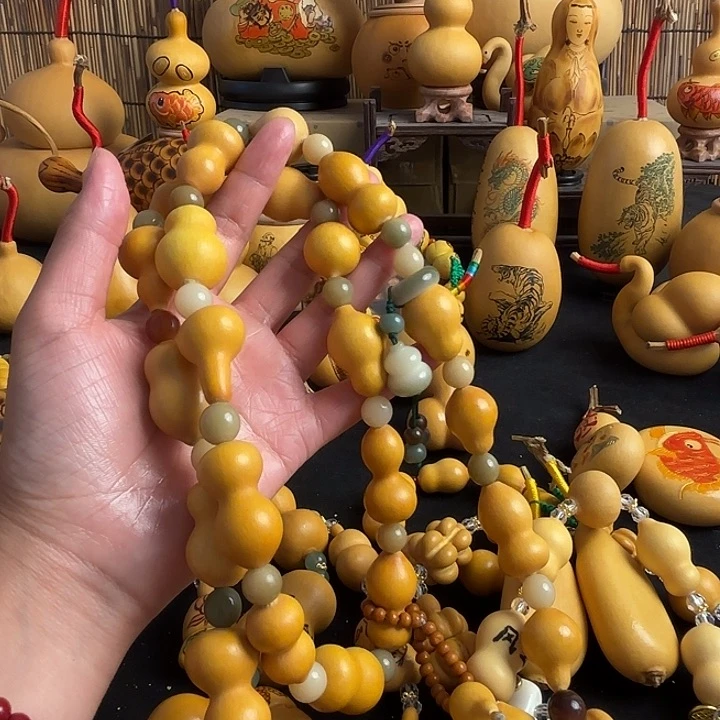 木社***姐福禄世家如意府小区门口