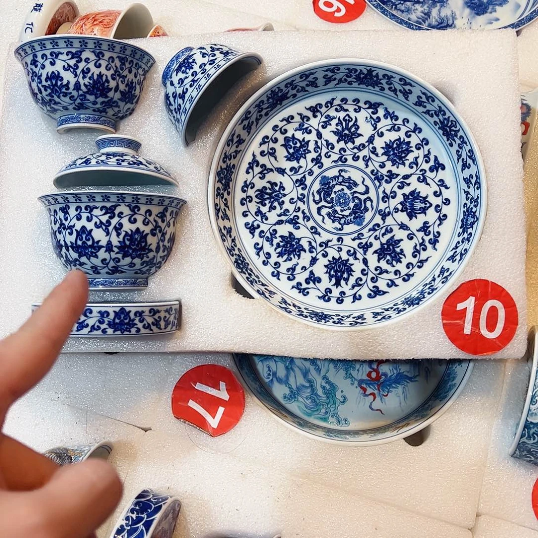 被****青花缠枝莲五件套