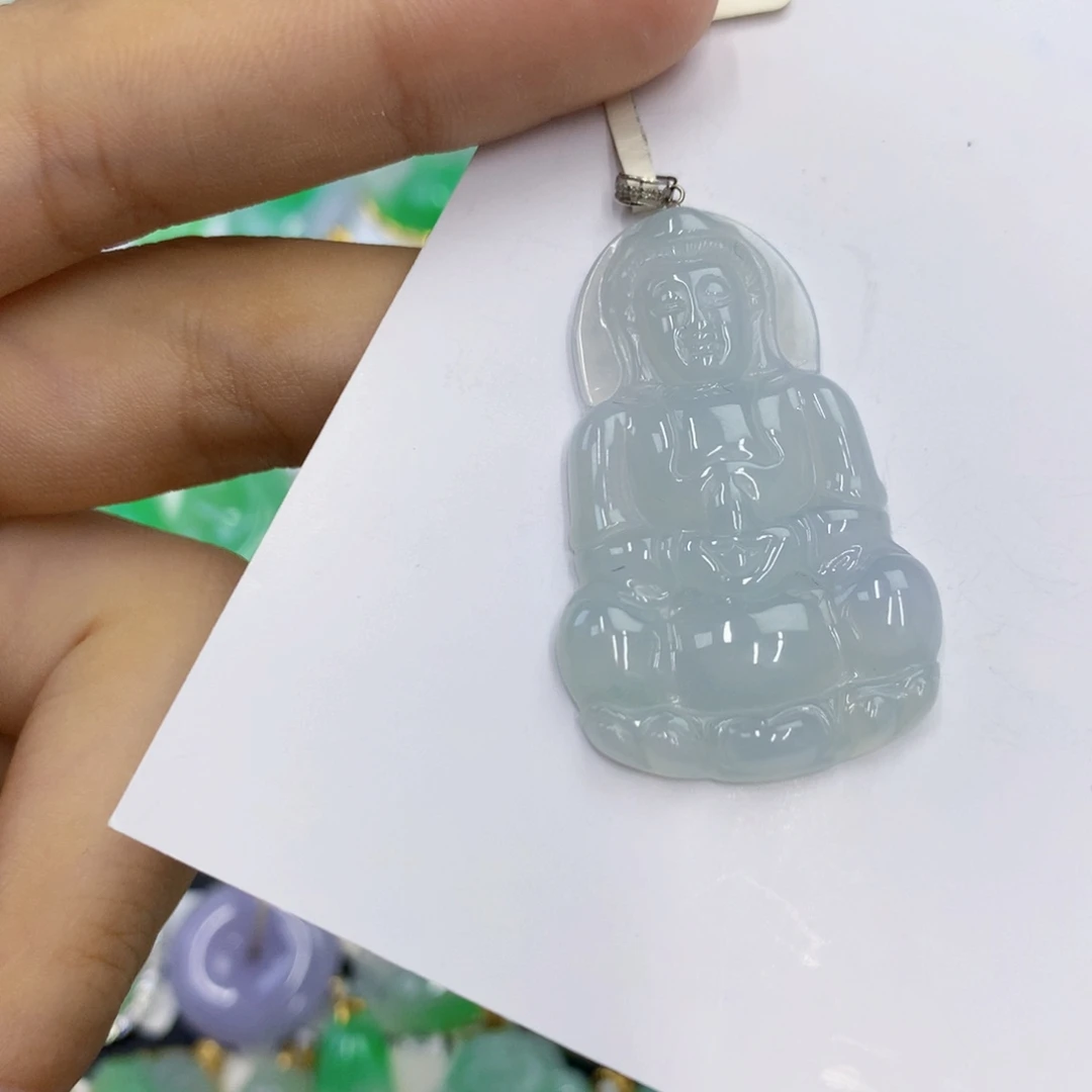 翡翠18K金镶嵌颈饰翡翠