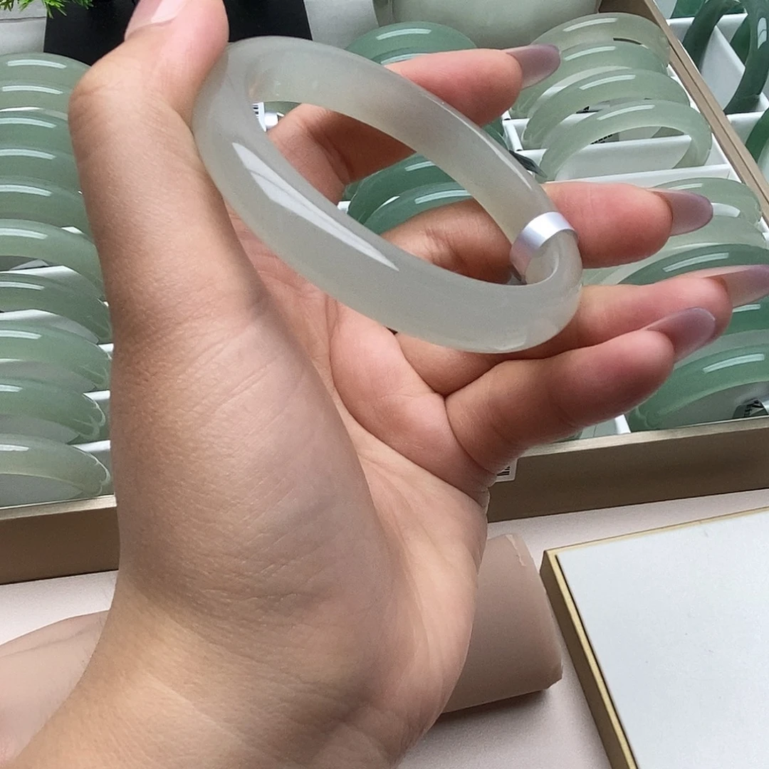 未镶嵌手镯东陵石