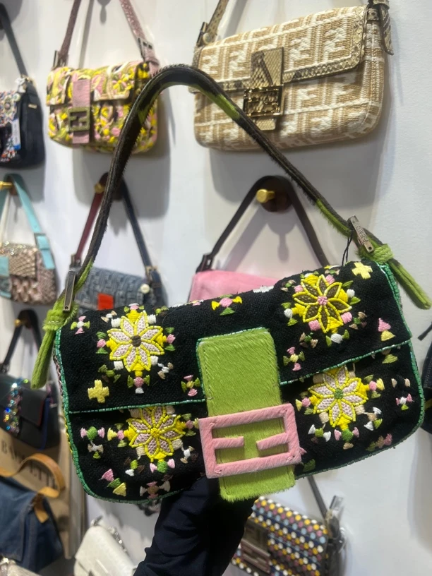 95新 FENDI/芬迪 fendi马毛万花筒法棍单肩包