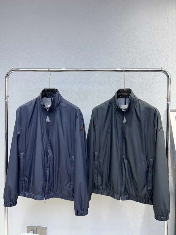 全新未使用Moncler盟可睐 1A00193 黑色皮标商务风立领夹克外套