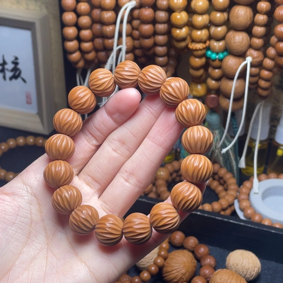 吊坠猴头核桃天河