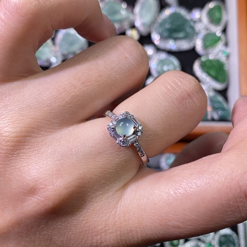 【闪购商品】翡翠颈饰未镶嵌天然